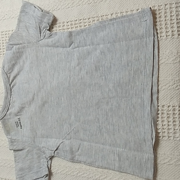 Macy's Girls First Impression 3-6 months in gray tshirt farm cow, sheep & chicks - Picture 7 of 7